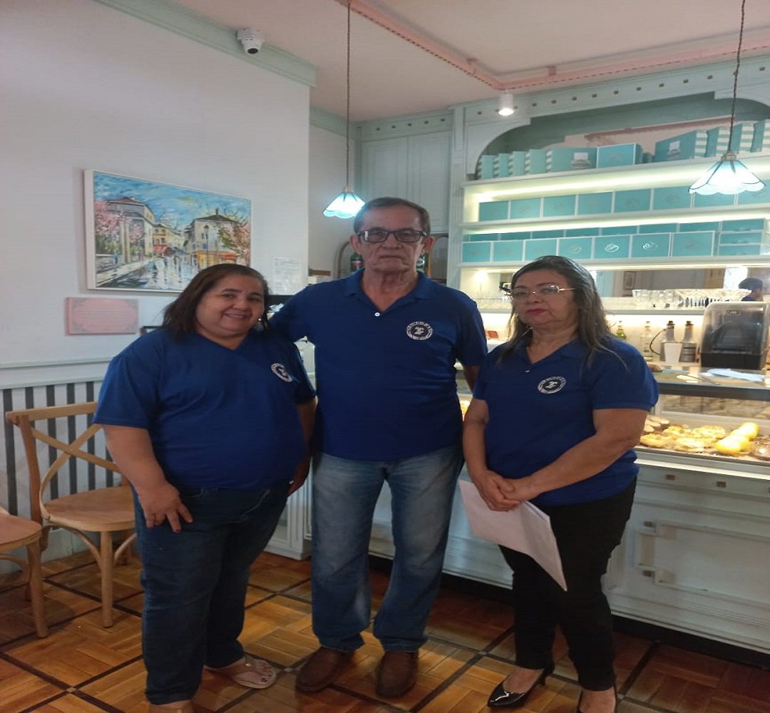 Sindipance visita a empresa Petit Surprise